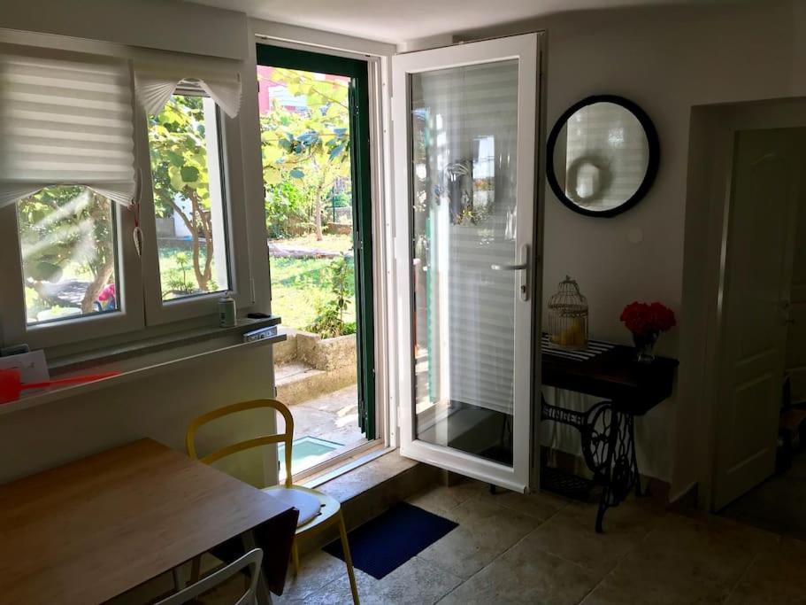 Garden Cozy Apartment Ζαντάρ Εξωτερικό φωτογραφία